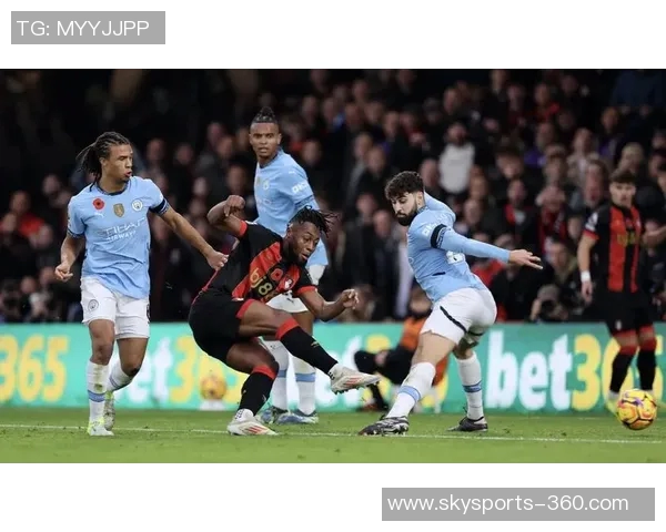 英超焦点战曼城与巴黎圣日耳曼战平乌龙球瞬间引发全场热议